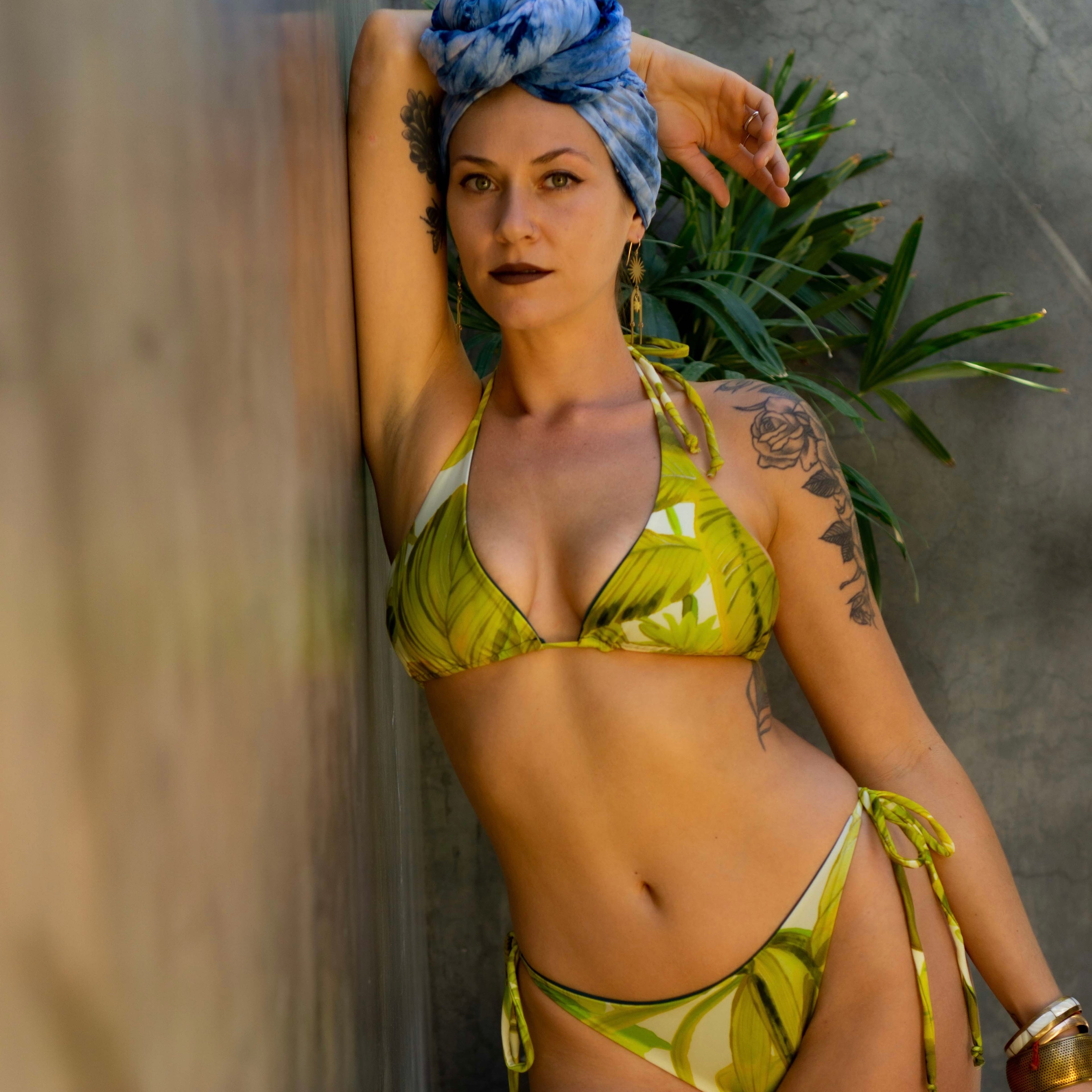 Reversible Triangle String Top || Banana Leaves