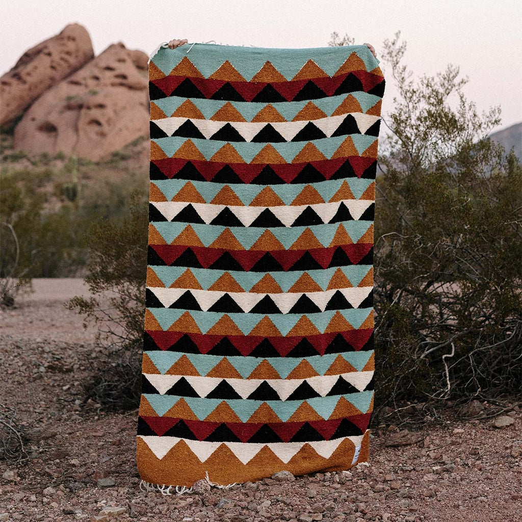 Trek Light Handwoven Throw Blanket | Cascade