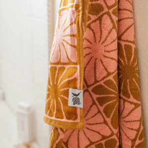 Trek Light Beach & Bath Towel