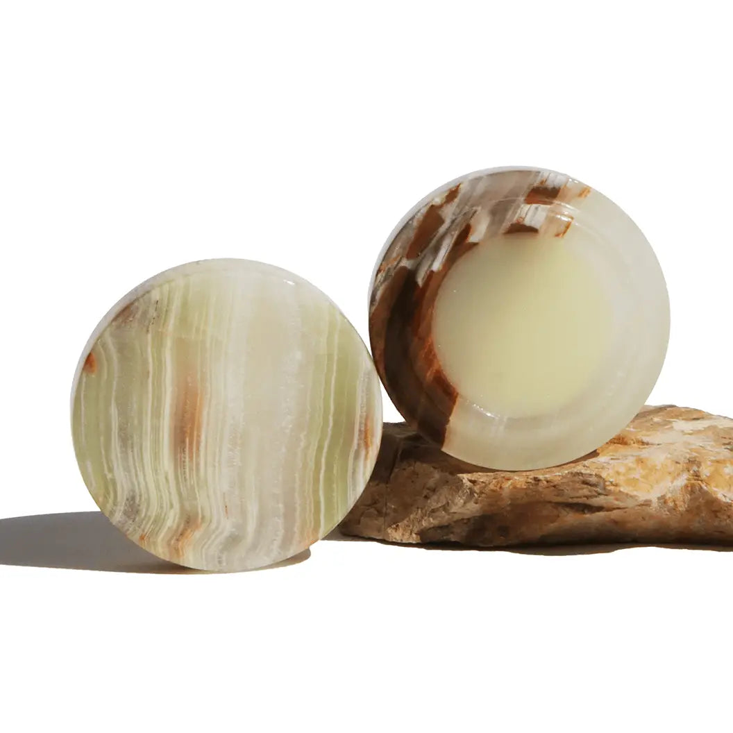 Solid Perfume in Keepsake Onyx Jar || Vetiver Amryis
