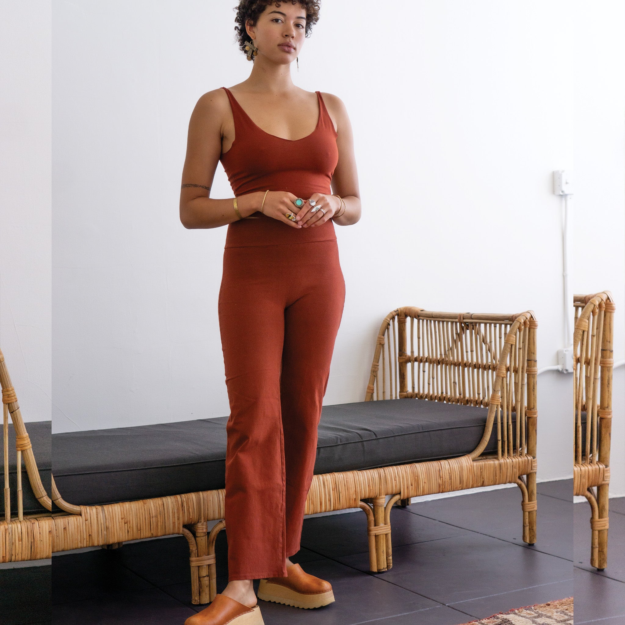 High Rise Looker || Clove