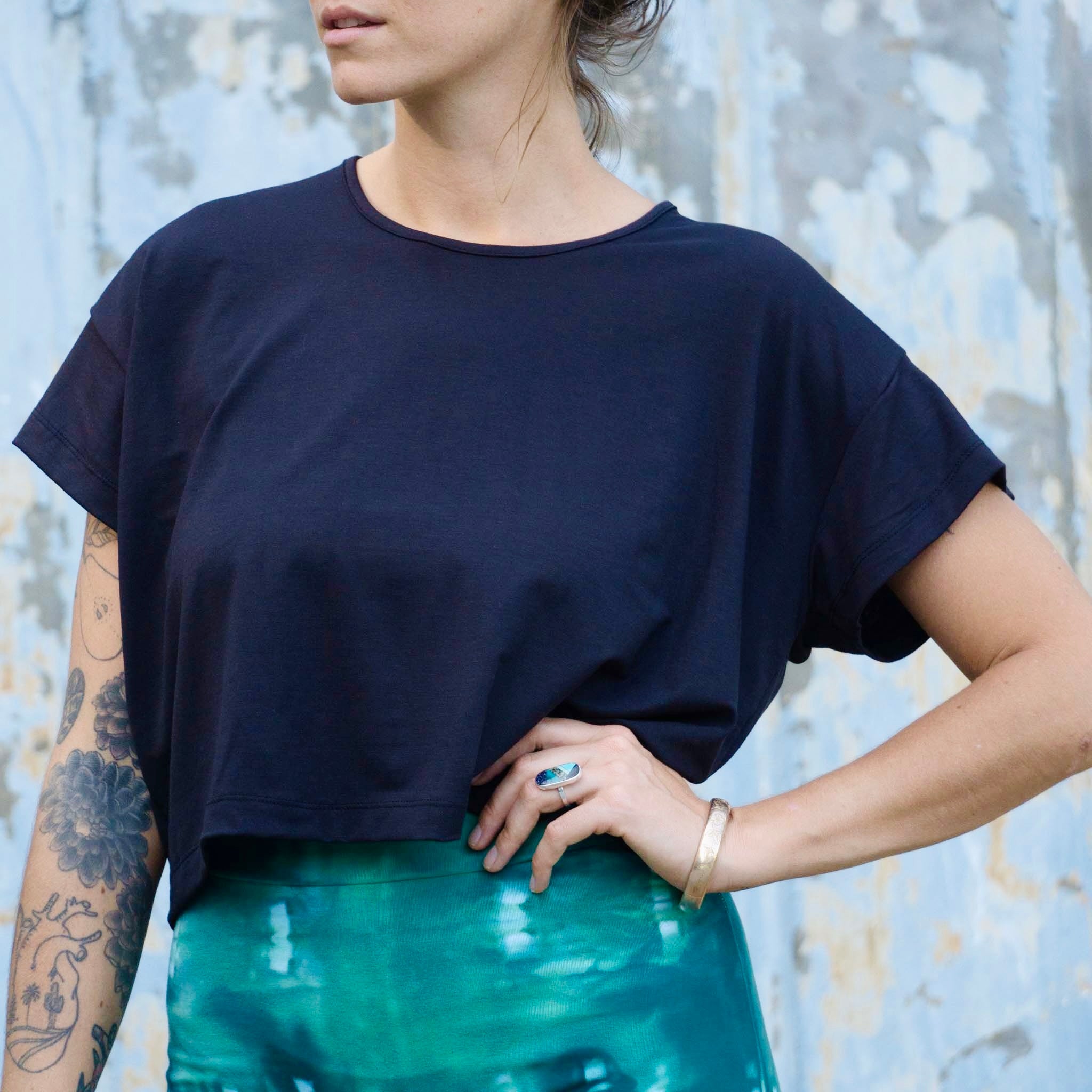 Anai Crop || Black