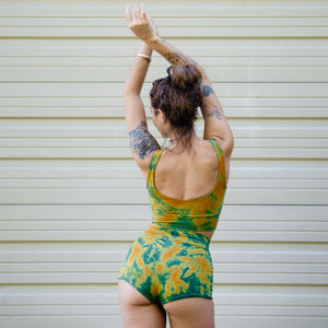 Tap Short || Crinkle || Marble