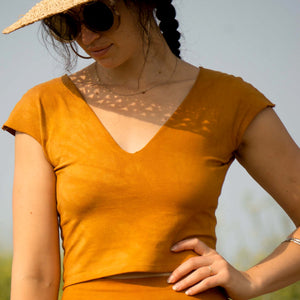 V Cotton Crop Top || Warm Bronze